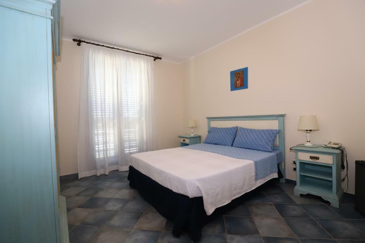 Hotel Celeste มาร์ซาเมมี ภายนอก รูปภาพ