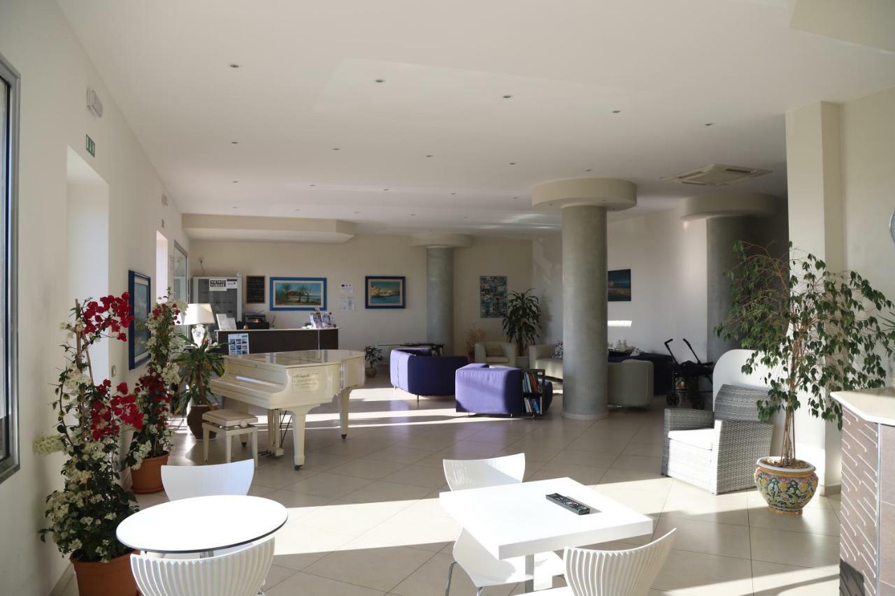 Hotel Celeste มาร์ซาเมมี ภายนอก รูปภาพ